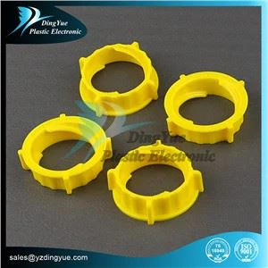 Uudelleenkäytettävät ruudun tasausjärjestelmän leikkeet