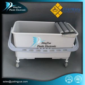 TilerMate Tools Taloudellinen puhdistus kauha pyörillä