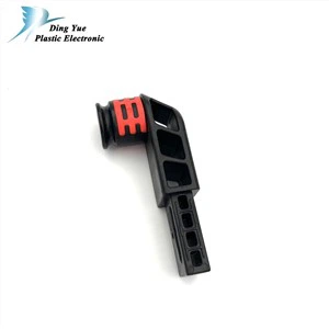 Ylimuovaus ruiskupuristusprosessi