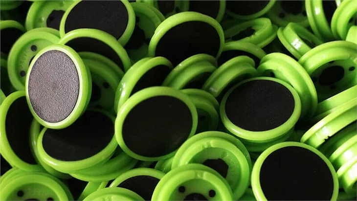 plastic injection industry